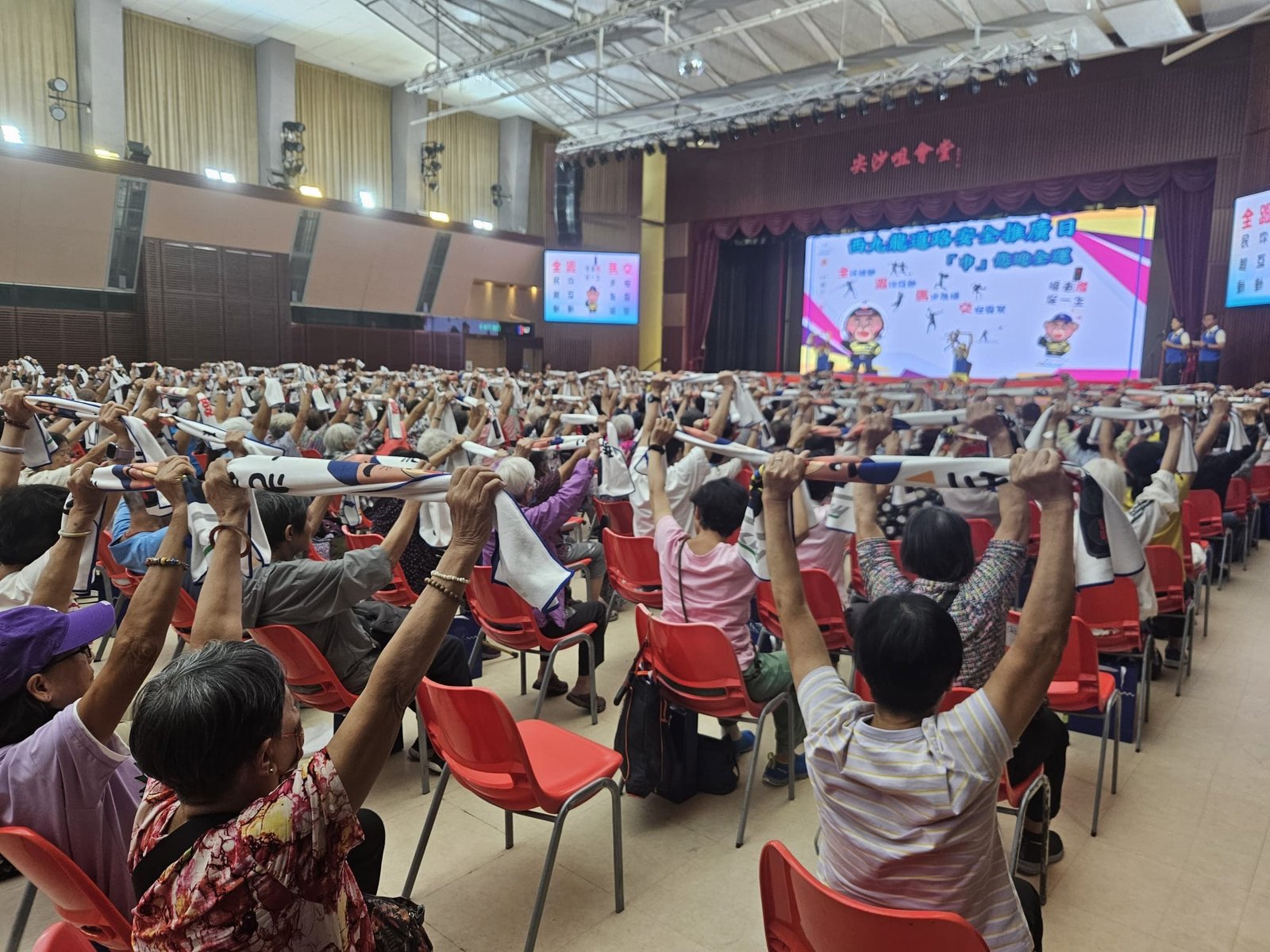 565256776_1313996100766935_860934383140762805_n